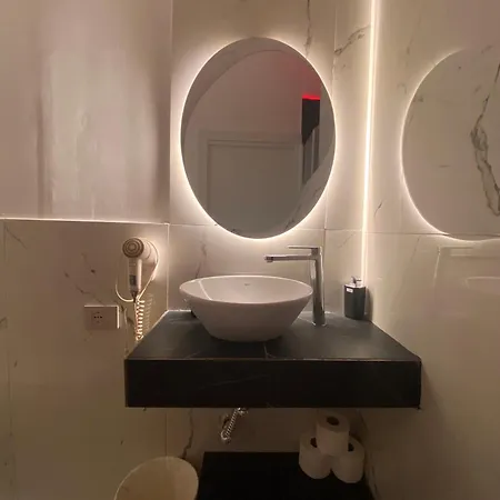La Dimora Di Marti Museo Dante In Centro Elegante E Confortevole 4* Nápoles