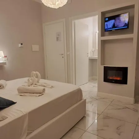Bed and breakfast La Dimora Di Marti Museo Dante In Centro Elegante E Confortevole